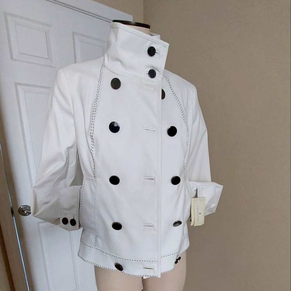 Saltaire Woman White Jacket